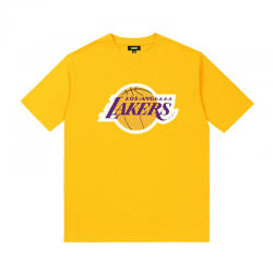 โคเบ้ Bryant Mamba คิด Tees เกษียณอายุอนุสรณ์ของเขาและเธอเสื้อยืด